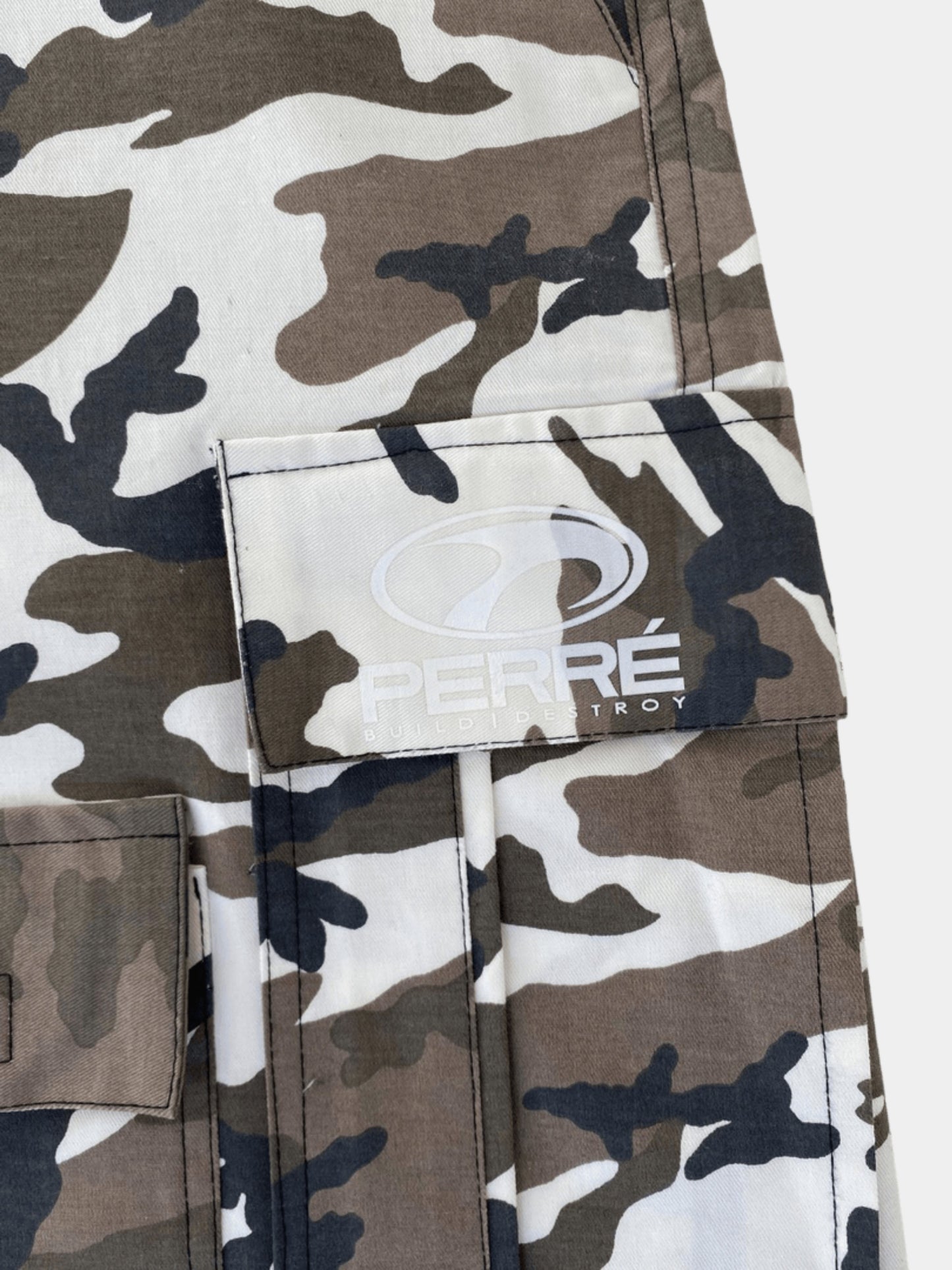 OVERSIZE CARGO SHORTS (ARID-ENVIRONMENT CAMOUFLAGE)