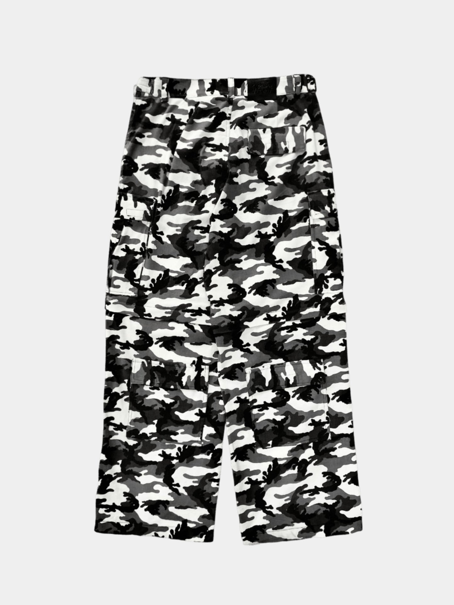 2-IN-1 / OVERSIZE CARGO PANTS (SCHNEETARN CAMOUFLAGE)